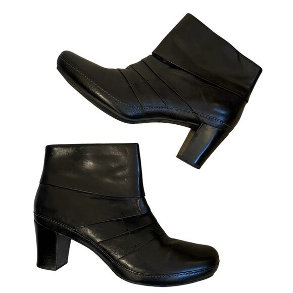 Clarks Black Leather Mika Beth Ankle Boots Minimal 11M Classic Versatile trendy - Picture 10 of 11